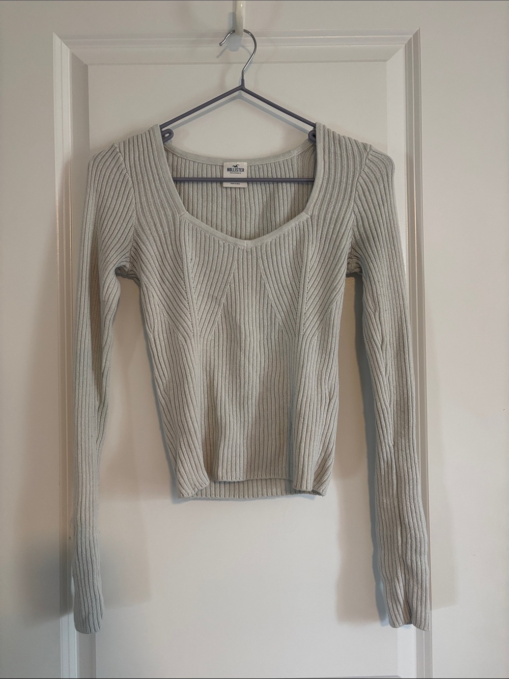 Hollister Light White Ribbed Scoop Neck Long Sleeve Top
